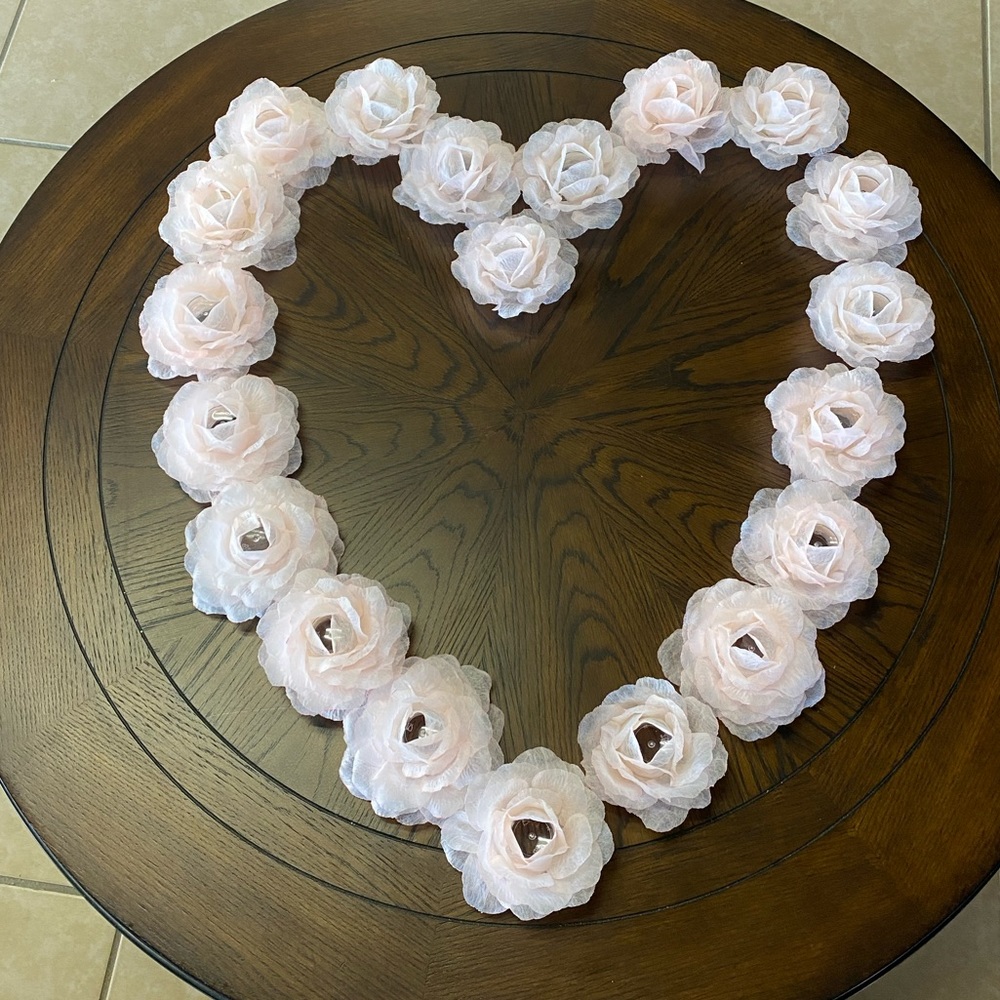 Baby Peach Rose decorations